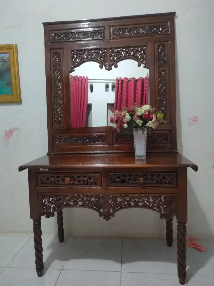 MEJA KONSUL JEPARA + CERMIN JEPARA