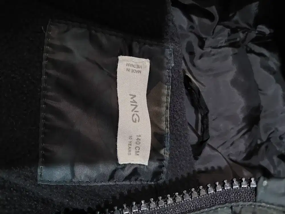 Jaket winter anak merk mango asli