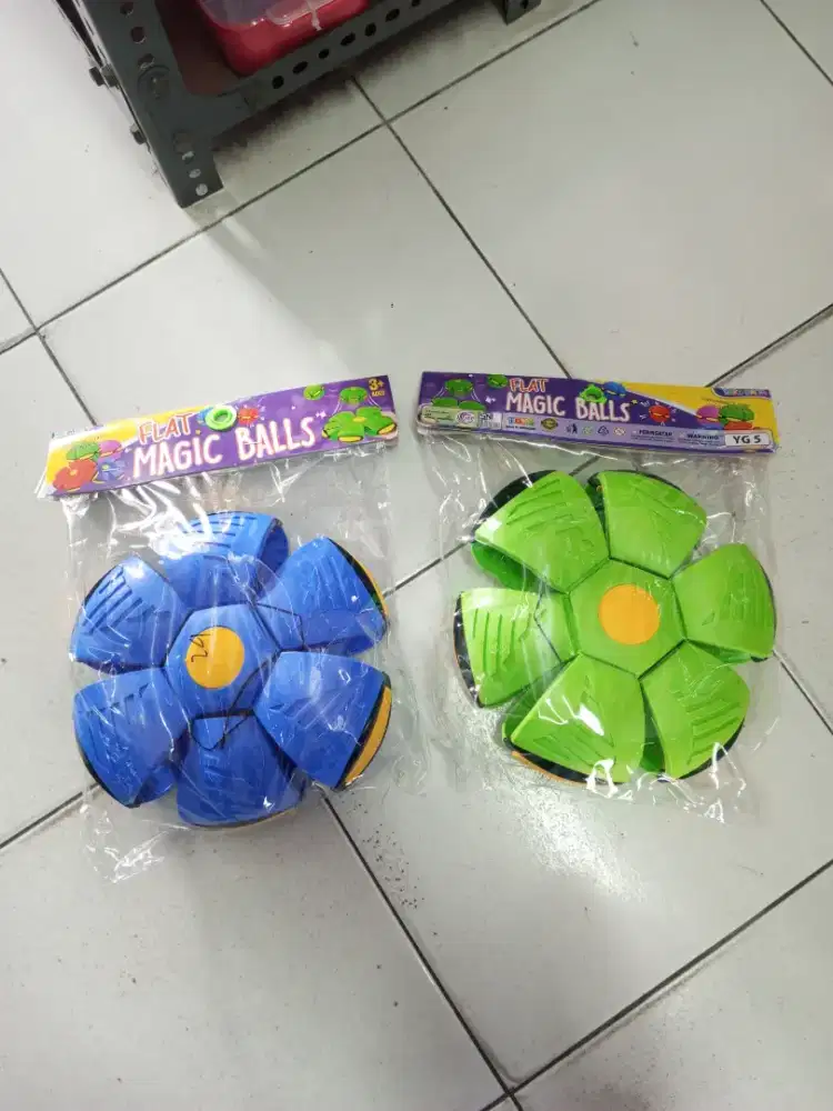 Mainan anak magic ball ufo