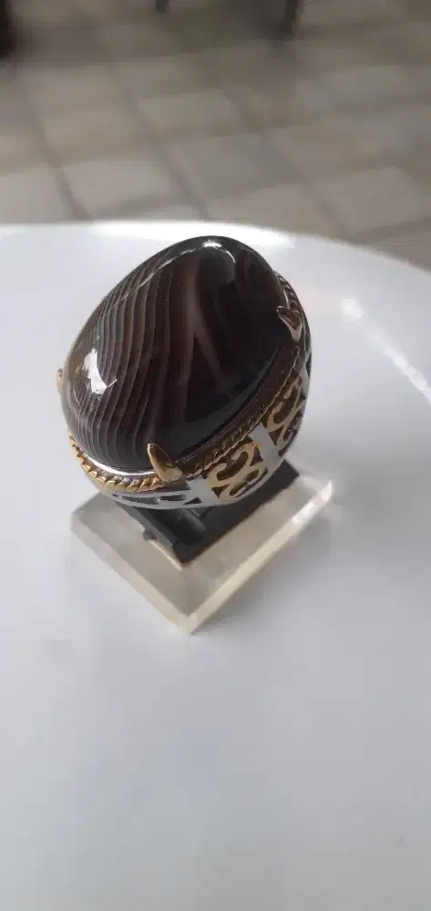 Cincin batu akik motif embrio