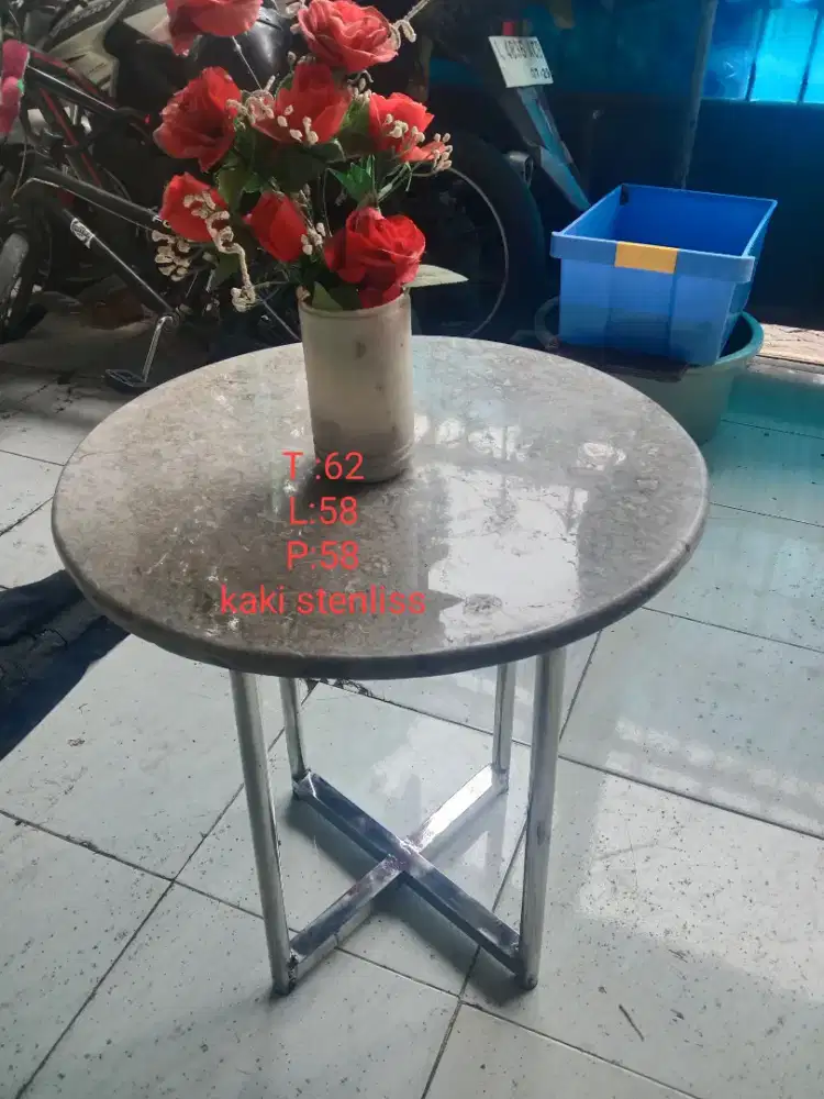 Meja teras marmer stenliss