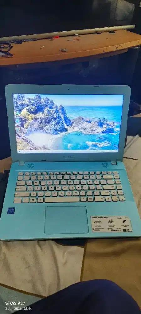 Laptop asus X441N ram 4/ HDD 500gb, charger, tas