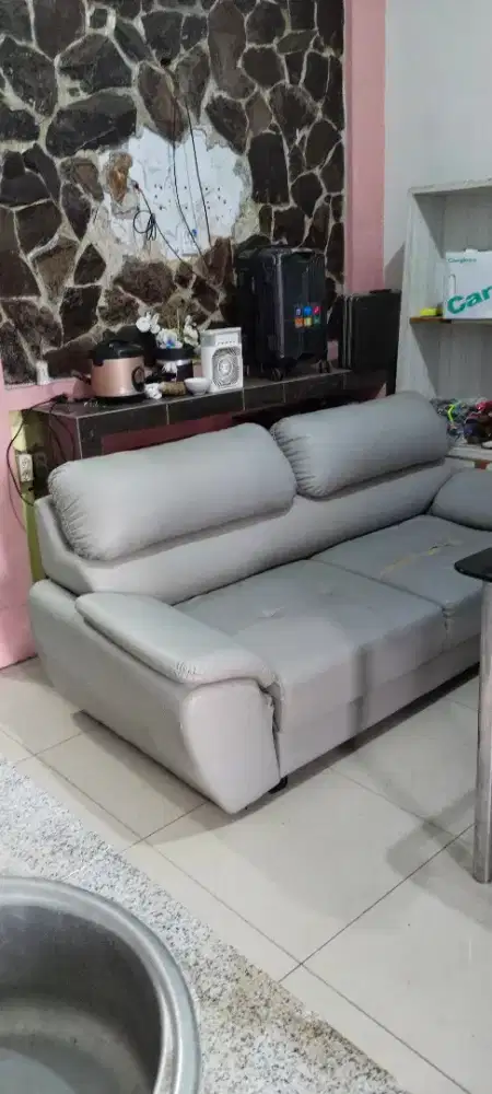 Sofa bekas apartemen