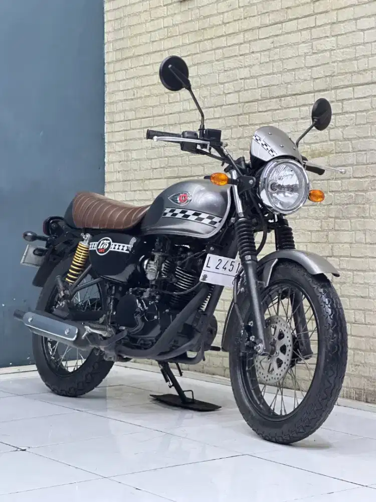 Paling Laris! Kawasaki W175 Cafe 2022 l Wulan Mustika