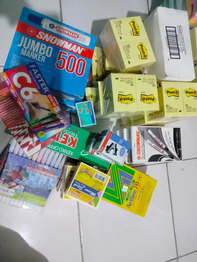 Menerima/menampung bermacam ATK