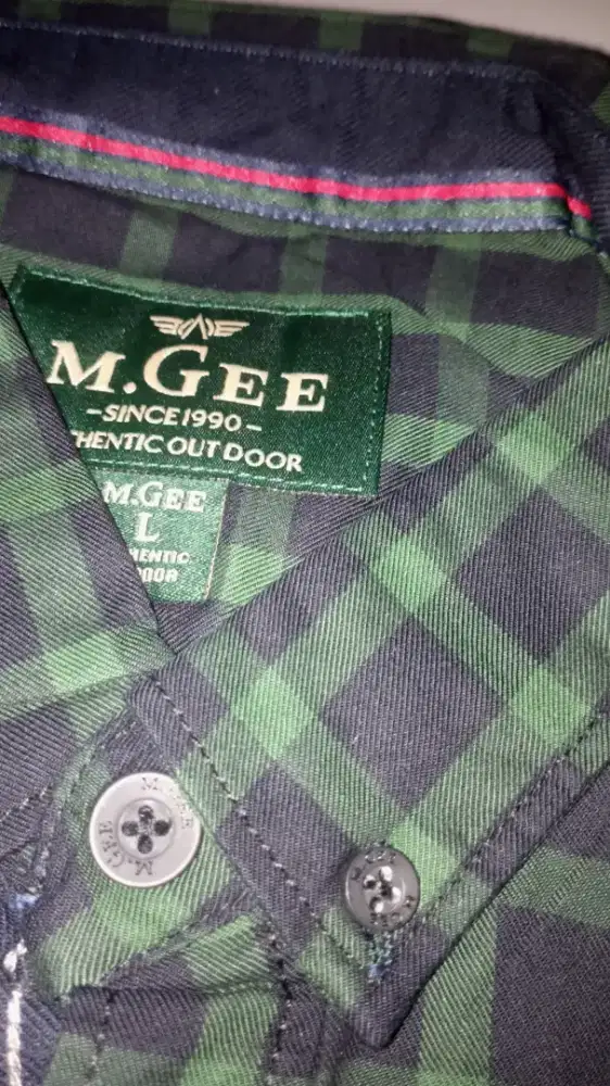 mgge size L, LD: 52cm,kondisi baru,jual 150k