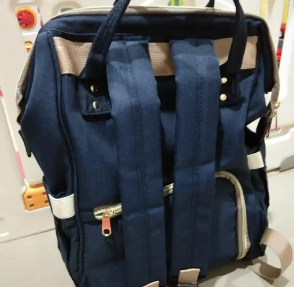 Tas perlengkapan bayi