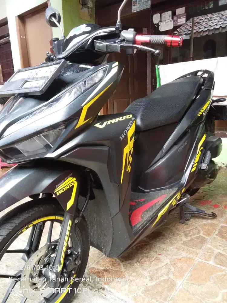 D jual Vario 2019 warna item Dope slbhnya stiker pasangan