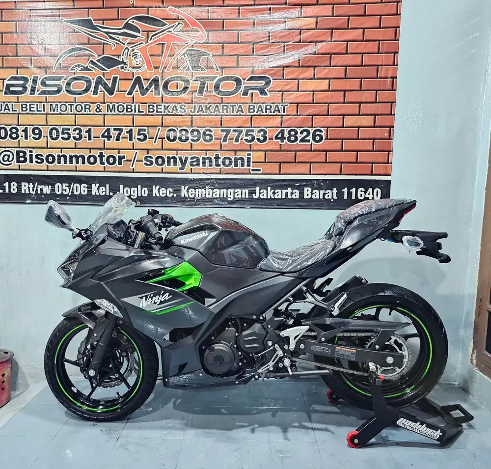 KM 159 PERAK! KAWASAKI NINJA 250 FI TAHUN 2024 ISTIMEWA WARNA ABU ABU