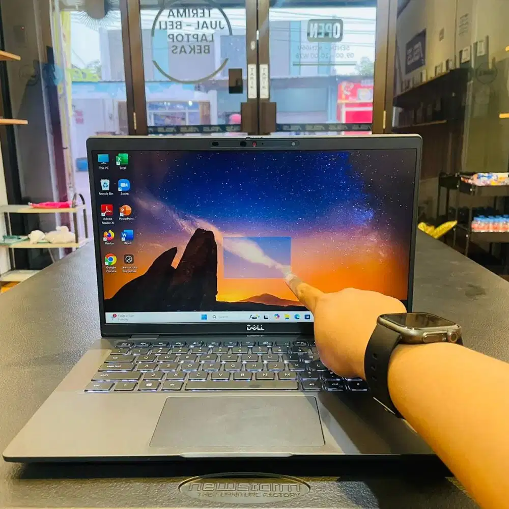 DELL LATITUDE 7420 // CORE i5 GEN11 // INTEL IRIS