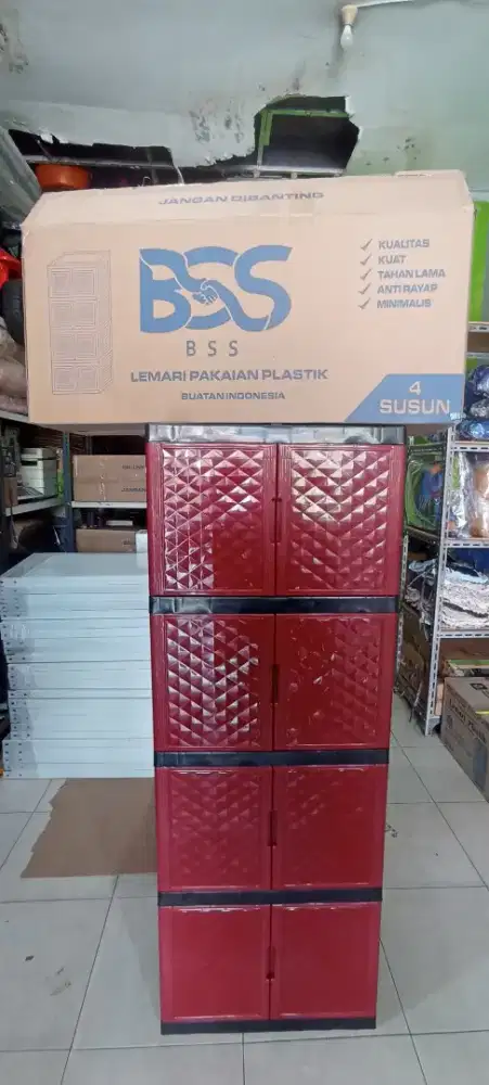 Tempat pakaian 2 pintu susun 4