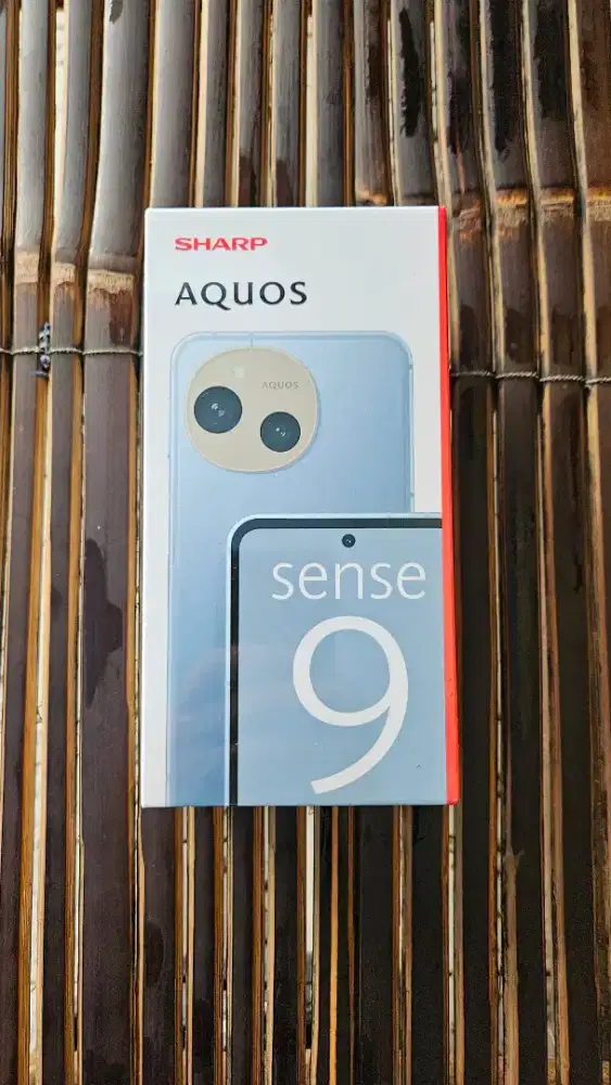 SHARP AQUOS SENSE  9