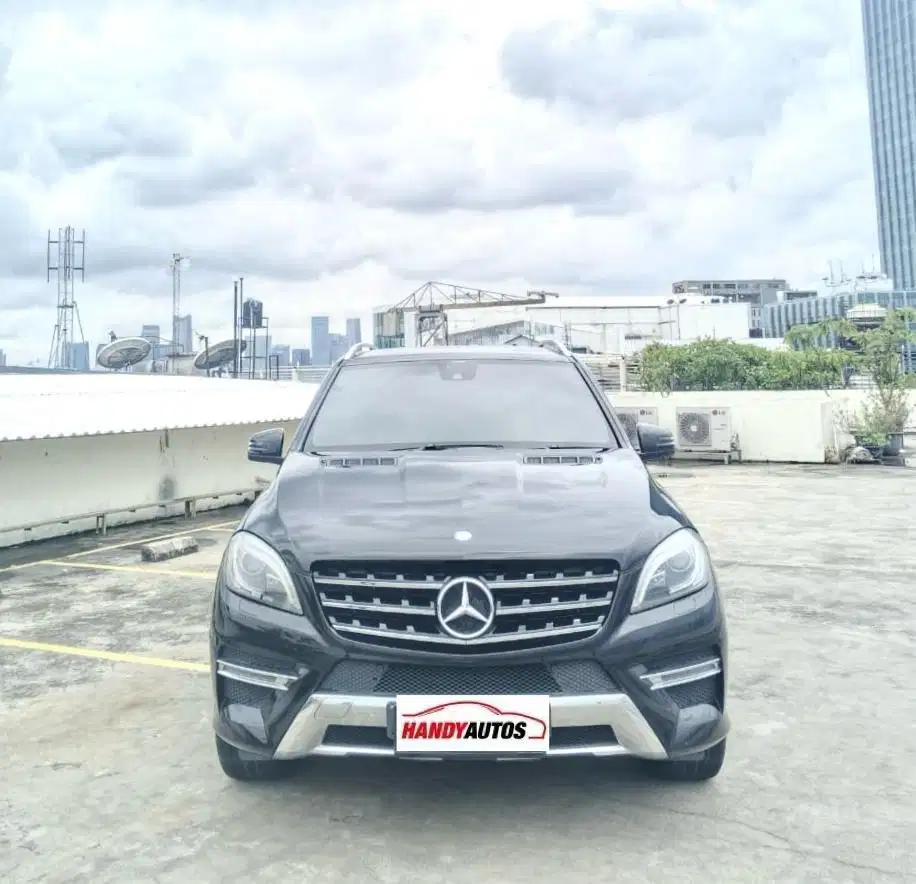 Mercedes Benz ML400 AMG Tahun 2014 Automatic Hitam Metalik