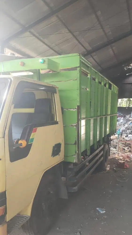 SUPIR UNTUK DI BALI GUDANG RONGSOK