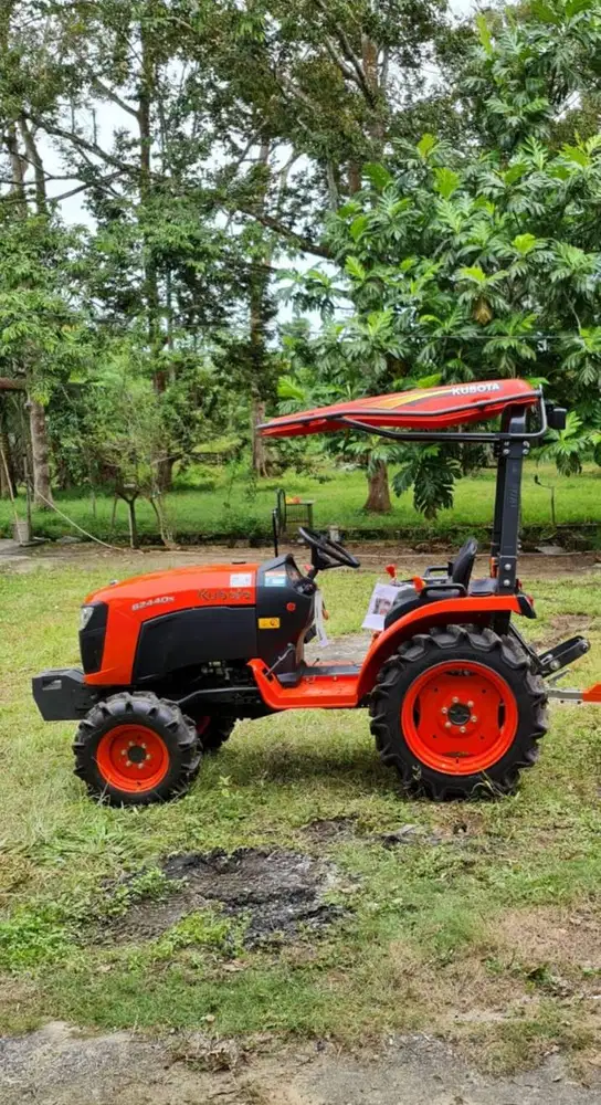 KUBOTA TRAKTOR B2440S IMPORT