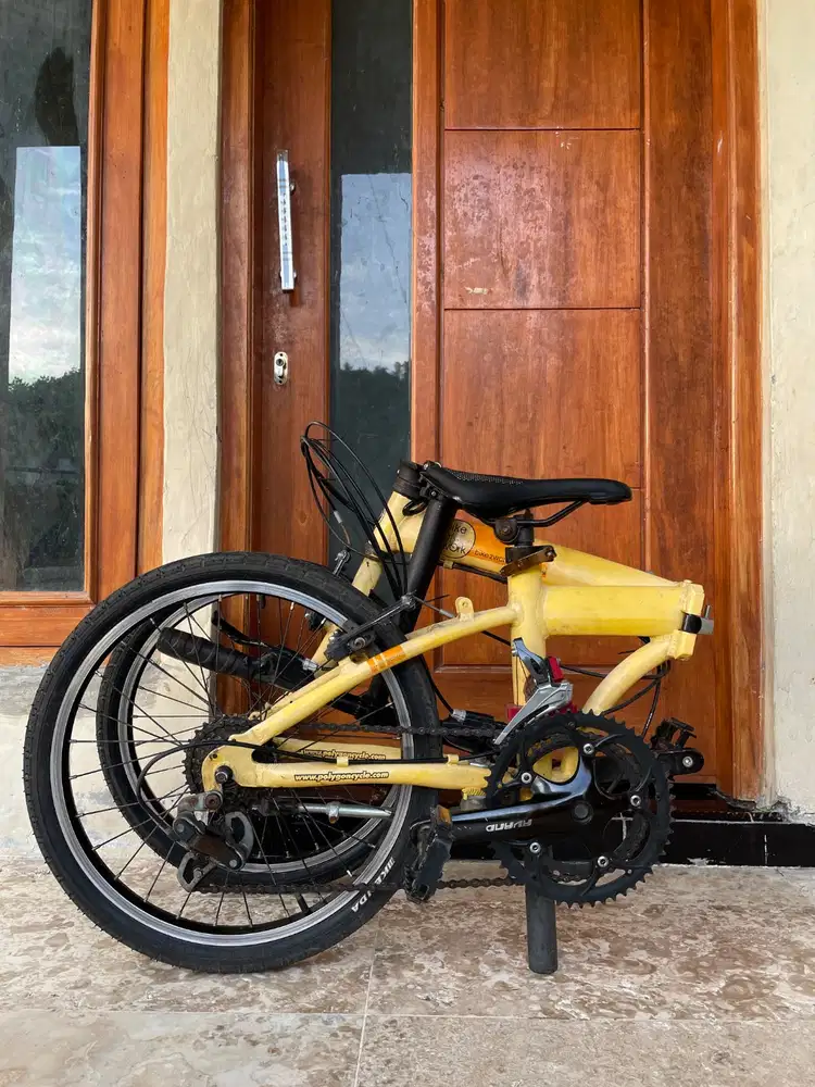 Sepeda Lipat Polygon B2W Lisensi Dahon