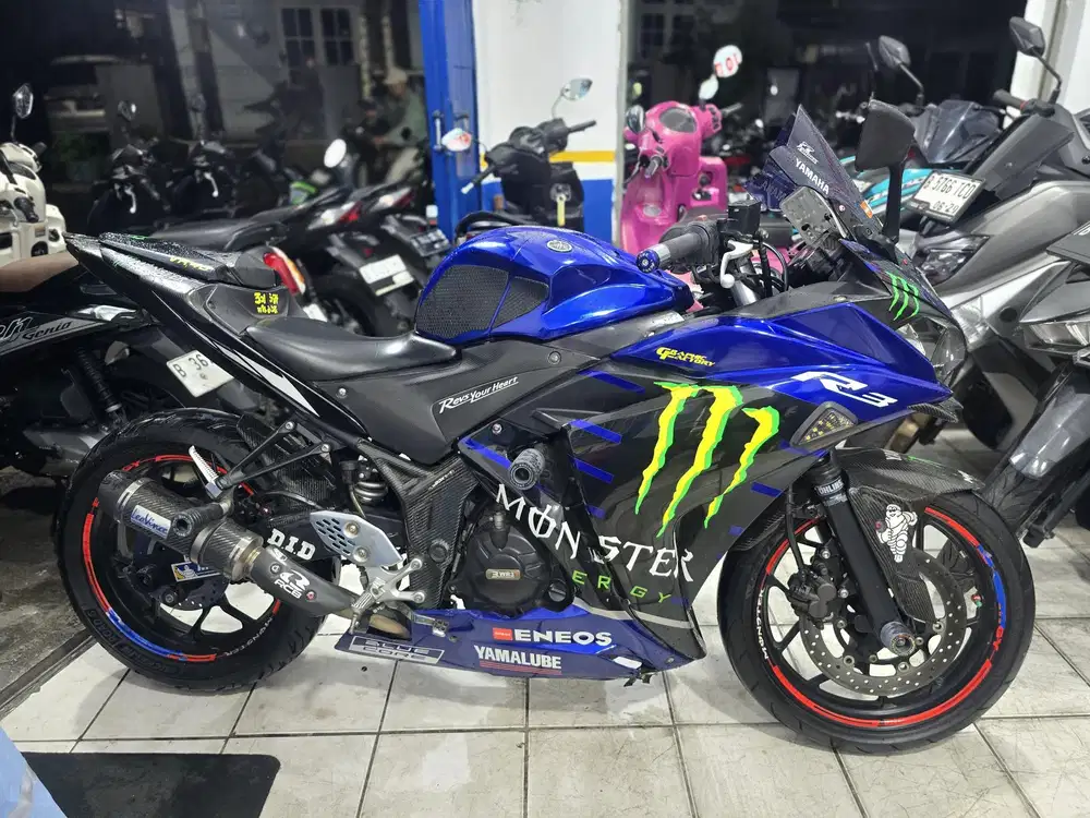 DIJUAL CASH YAMAHA R 25 FI 250CC THN 2018 PAJAK IDUP SIAP PAKAI
