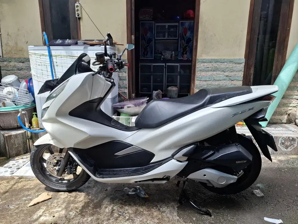 HONDA PCX 150CC MOTOR BAGUS SS LNGKP SIAP PAKEK