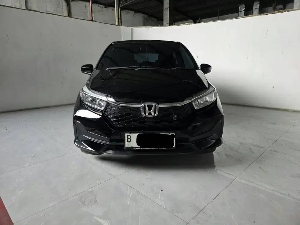 low km 2rban Honda Brio Satya E AT ( Matic ) 2025 Hitam plat ganjil
