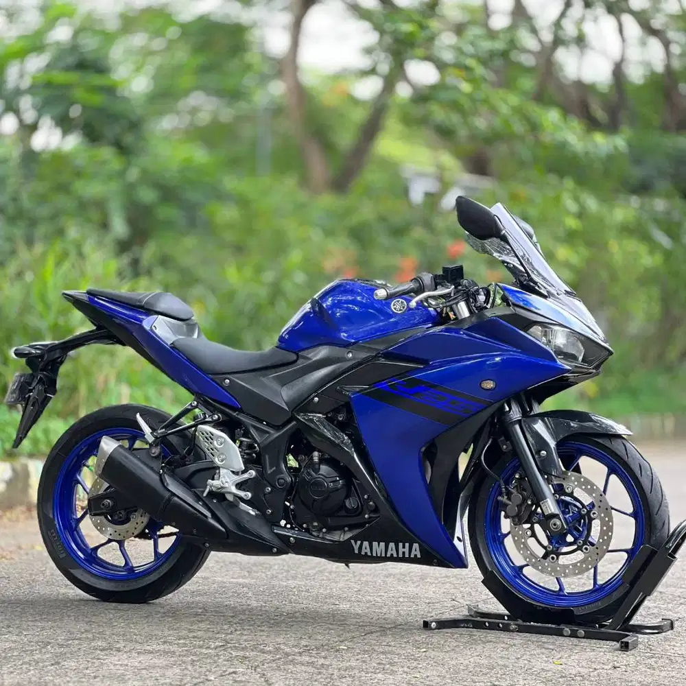 YAMAHA R25 V1 2018 BIRU KM LOW PAJAK PANJANG SUPER GRESS