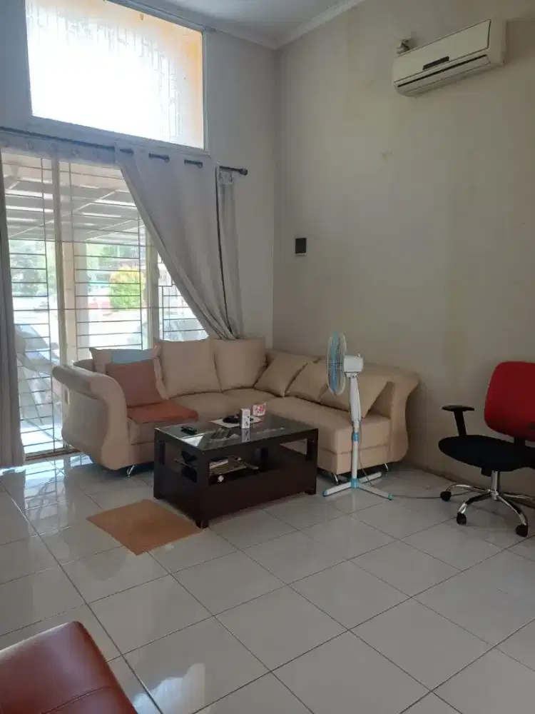 Dijual rumah cantik full furnished hrgnya ok Lippo cikarang