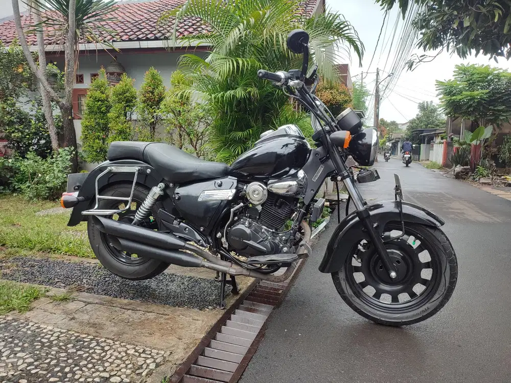BENELLI MOTOBI 200 EFI 2022 GANTENG