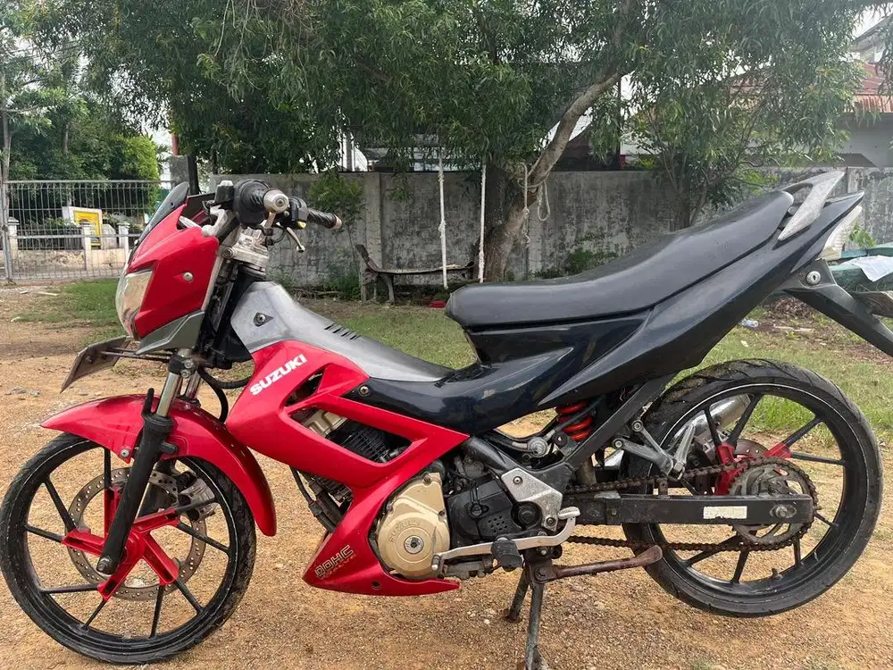 DIJUAL CEPAT SATRIA F 2010  Nego