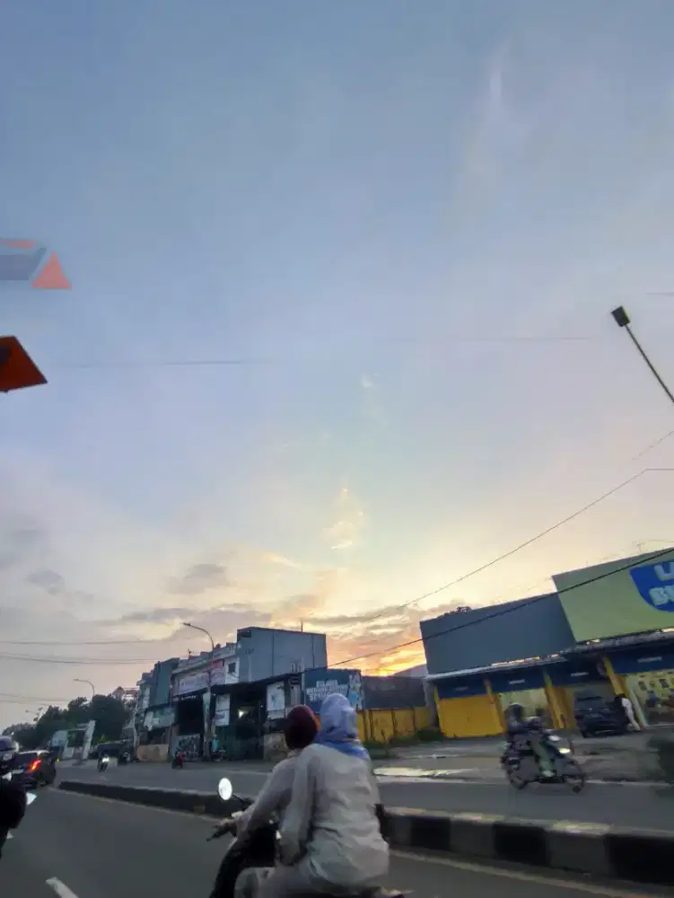 cari lowongan pekerjaan host live shift malam