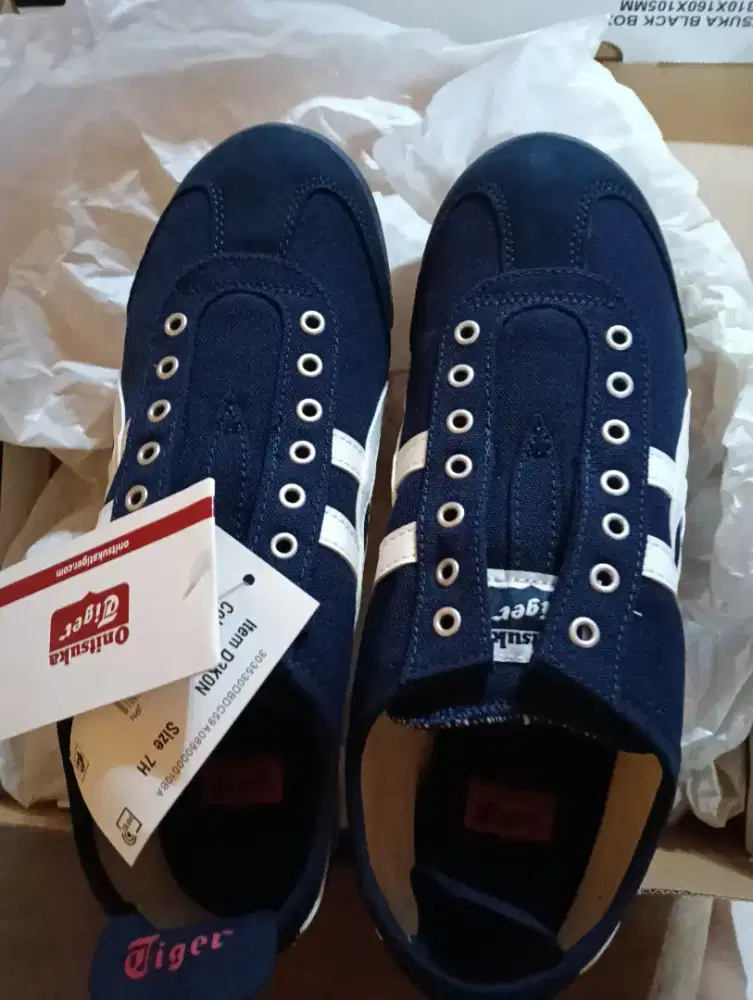 Sepatu otnisuka mexico 66 slip on