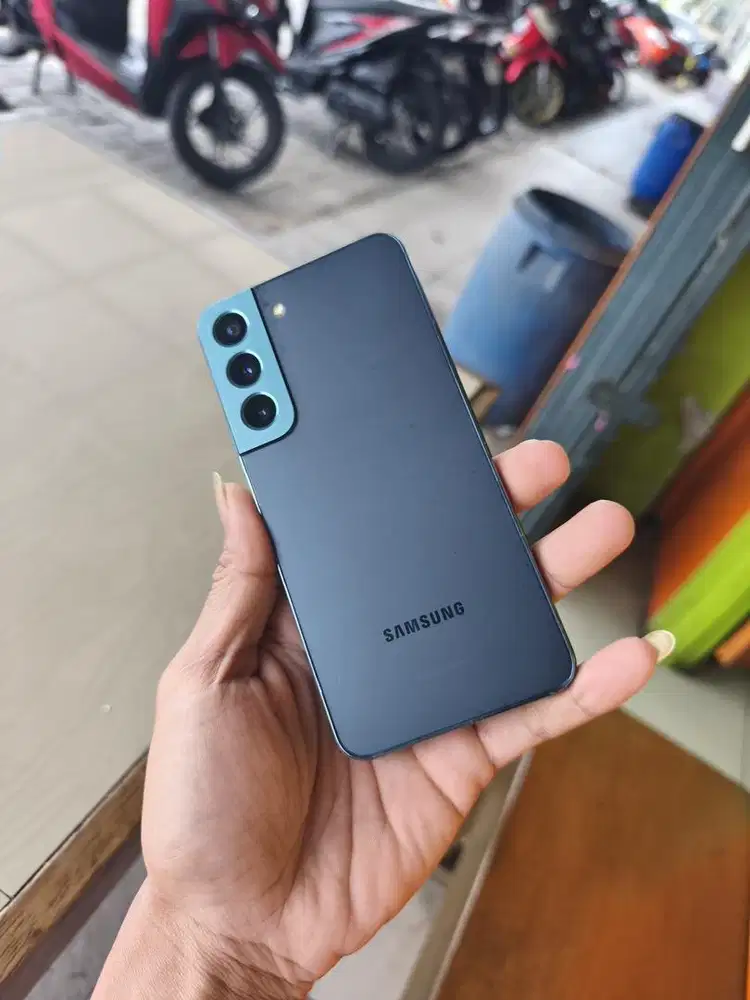 Samsung s22 5g 8/256gb