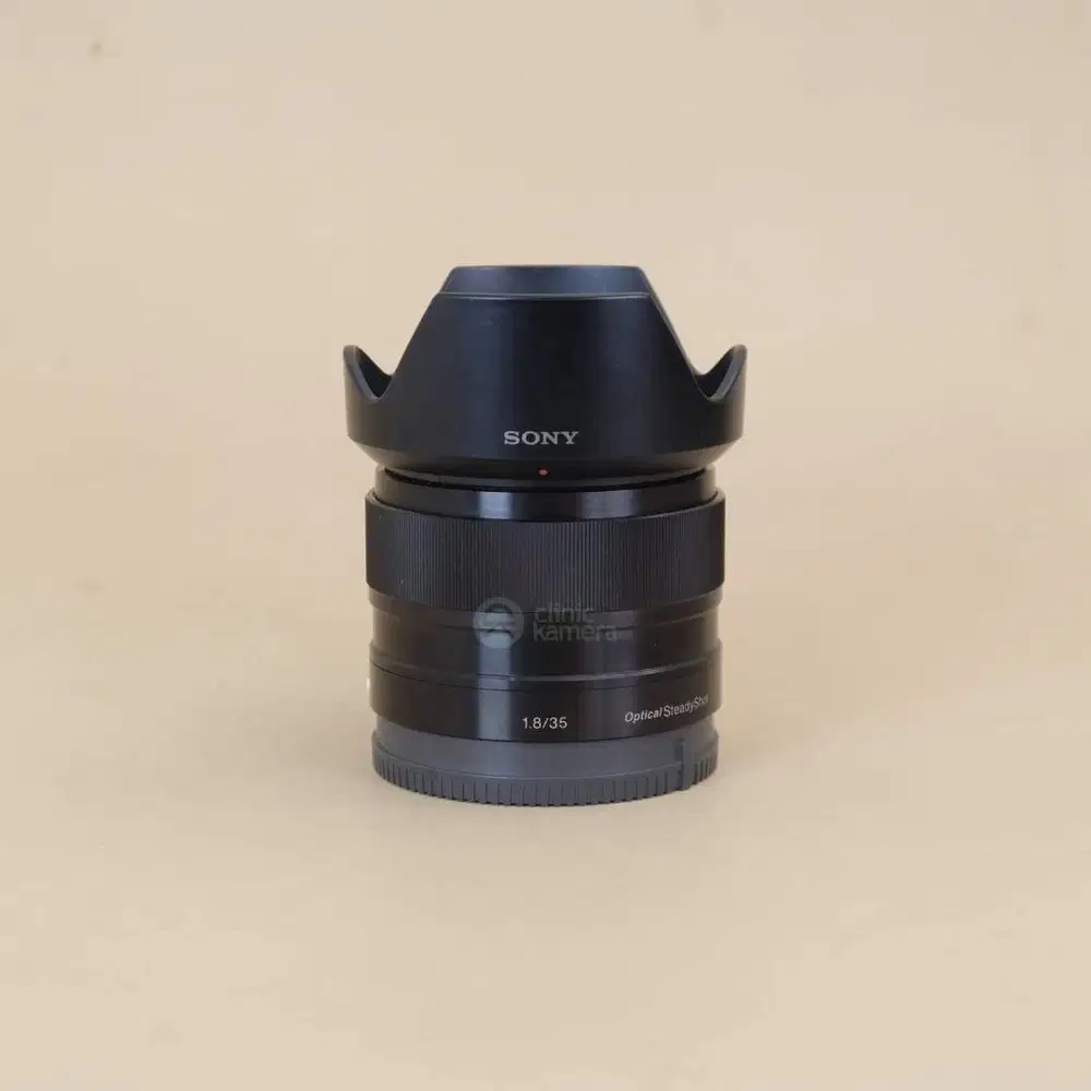 Sony E 35mm F1.8 OSS