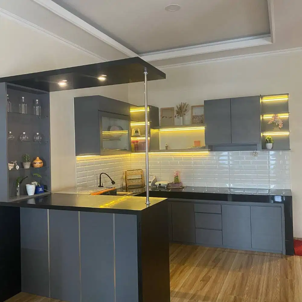 Meja Dapur Kitchen Set Custom – Desain Minimalis & Tahan Lama