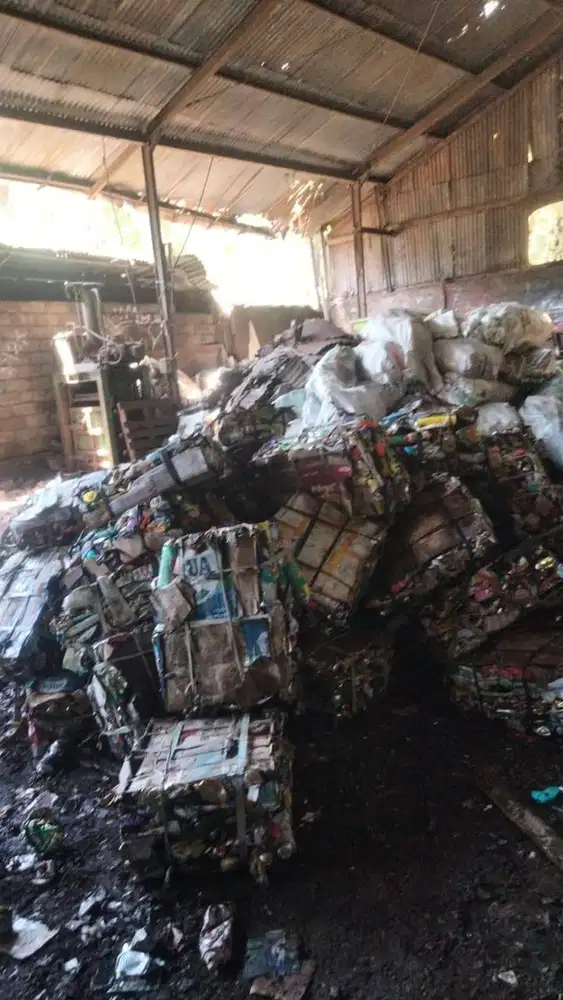 DIBUTUHKAN KARYAWAN DI BALI UNTUK GUDANG RONGSOK