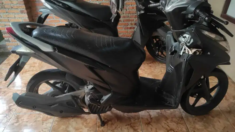 Honda Vario KZR 125cc Hitam DI JUAL MURAH