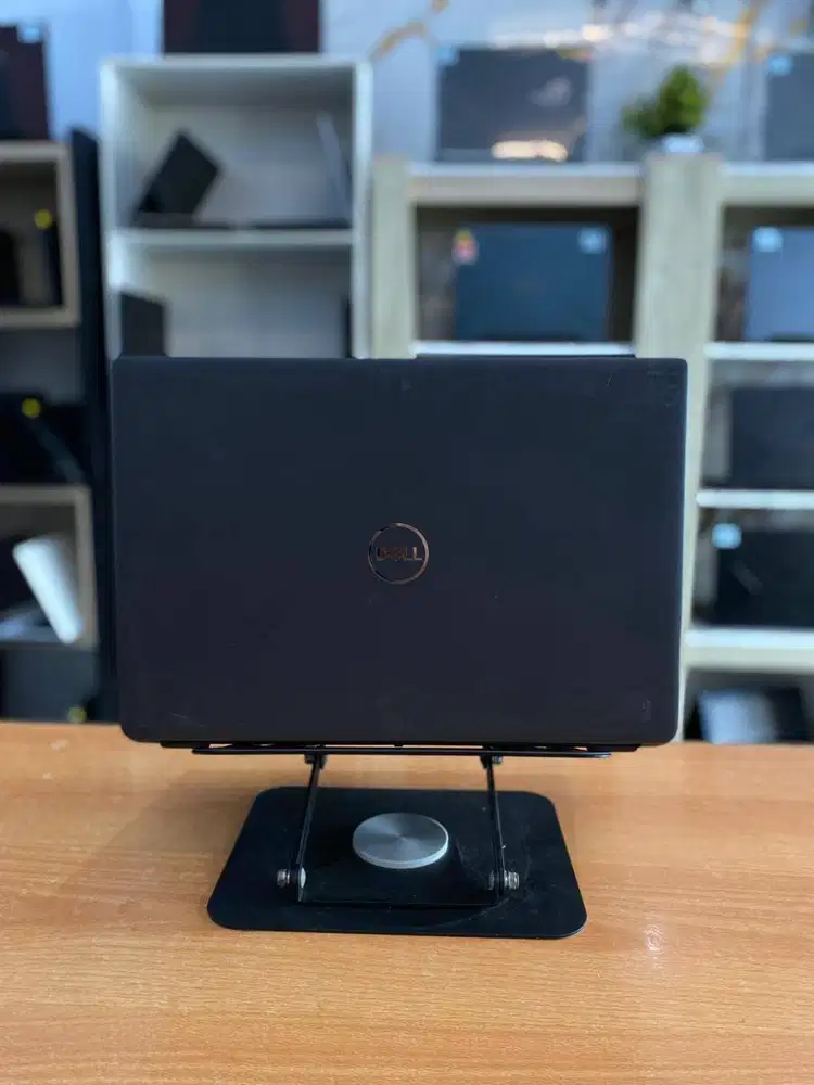 HIGH DELL 3410 14INCFHD COREI5-10210U RAM 8GB SSD 256GB MULUS LIKE NEW