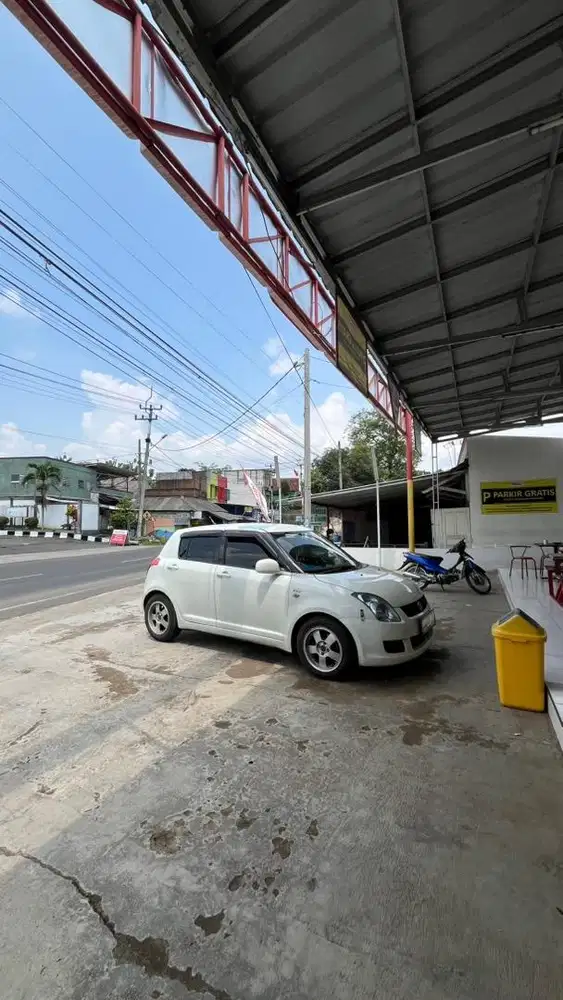SUZUKI SWIFT ST (4X2) A/T 2009