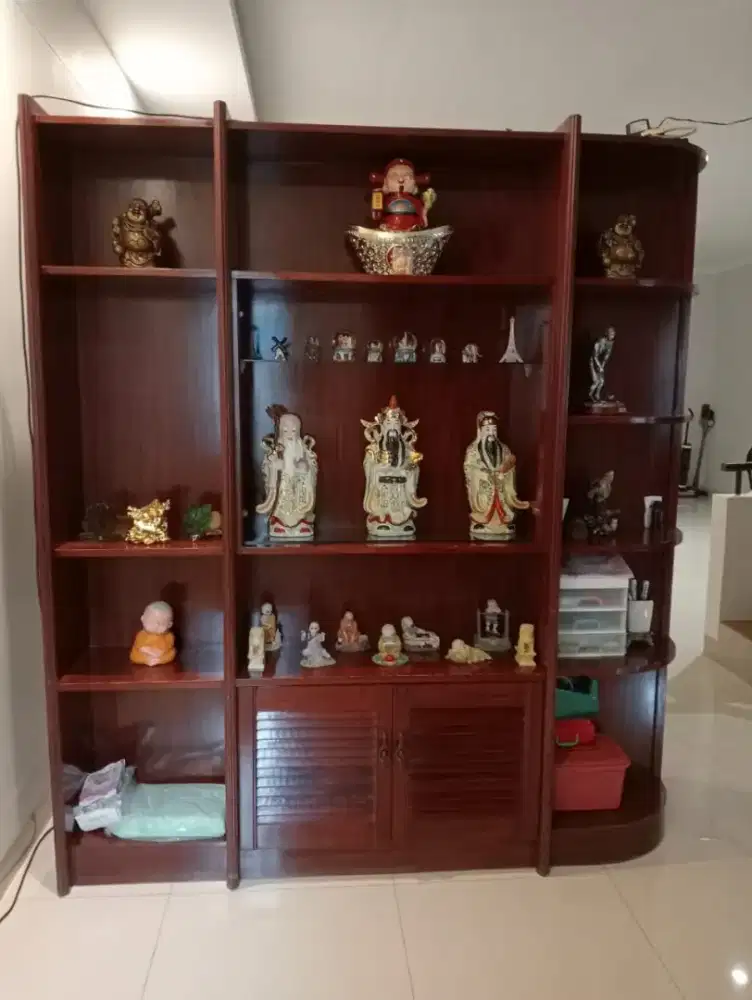 Lemari pajangan 2 sis kayu mahoni