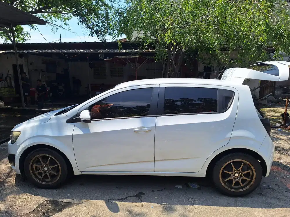 Chevrolet Aveo 2013 Bensin
