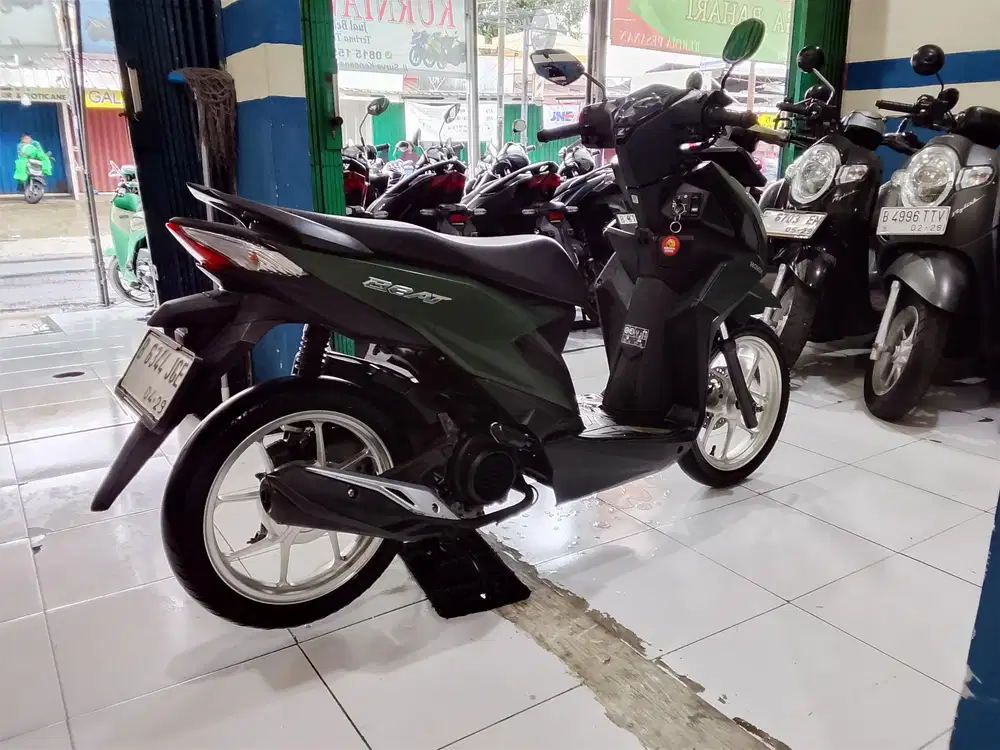 Jual cepat beat deluxe army 2024 mulus