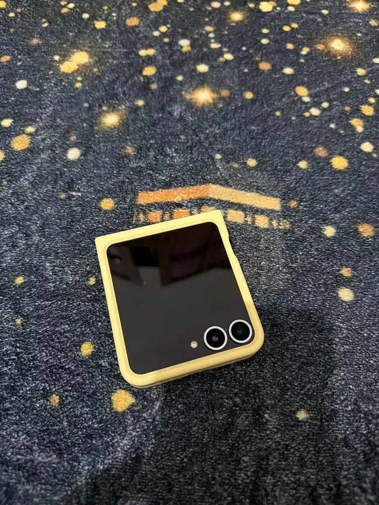 Samsung galaxy flip 6