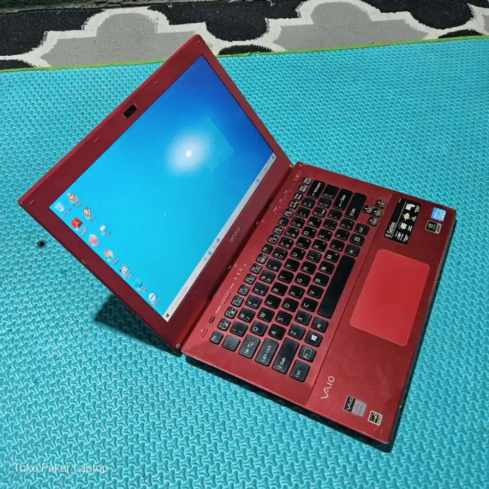 Sony Vaio SVS13 – Performa Kencang, Desain Elegan
Laptop premium