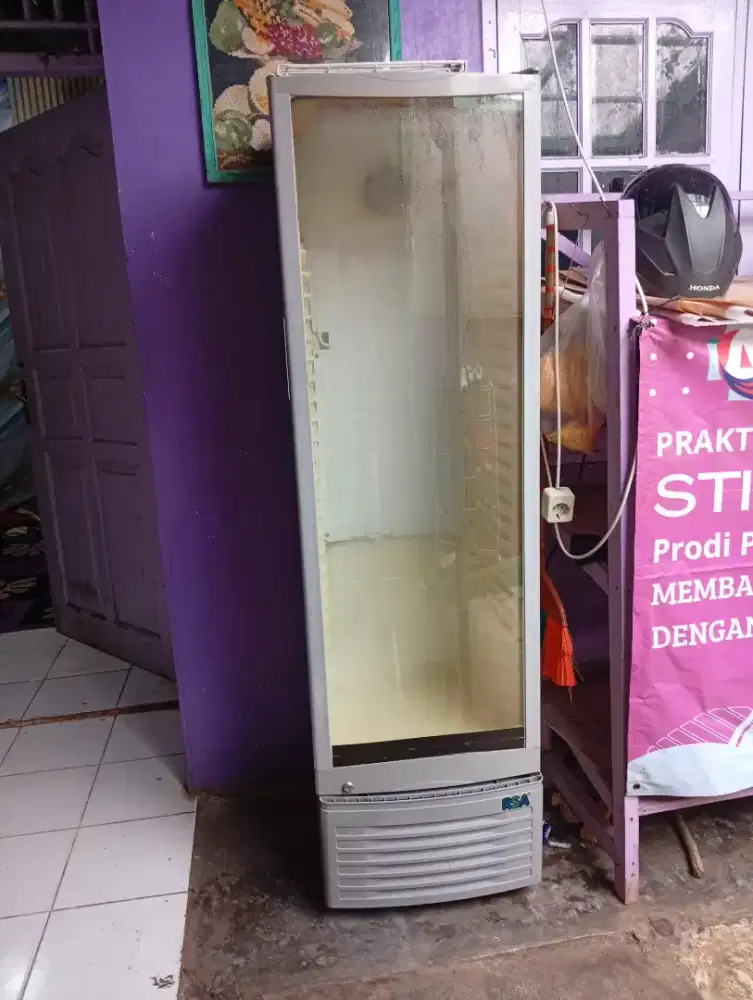 Showcase minuman atau pun sayuran dan lain ²