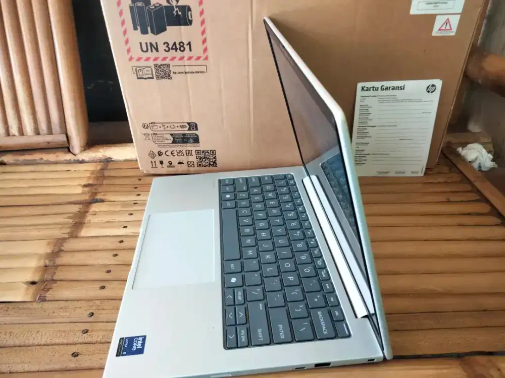Laptop high HP Elitebook 8 G1i/Intel core ultra 5-235u/RAM 16 SSD 512/