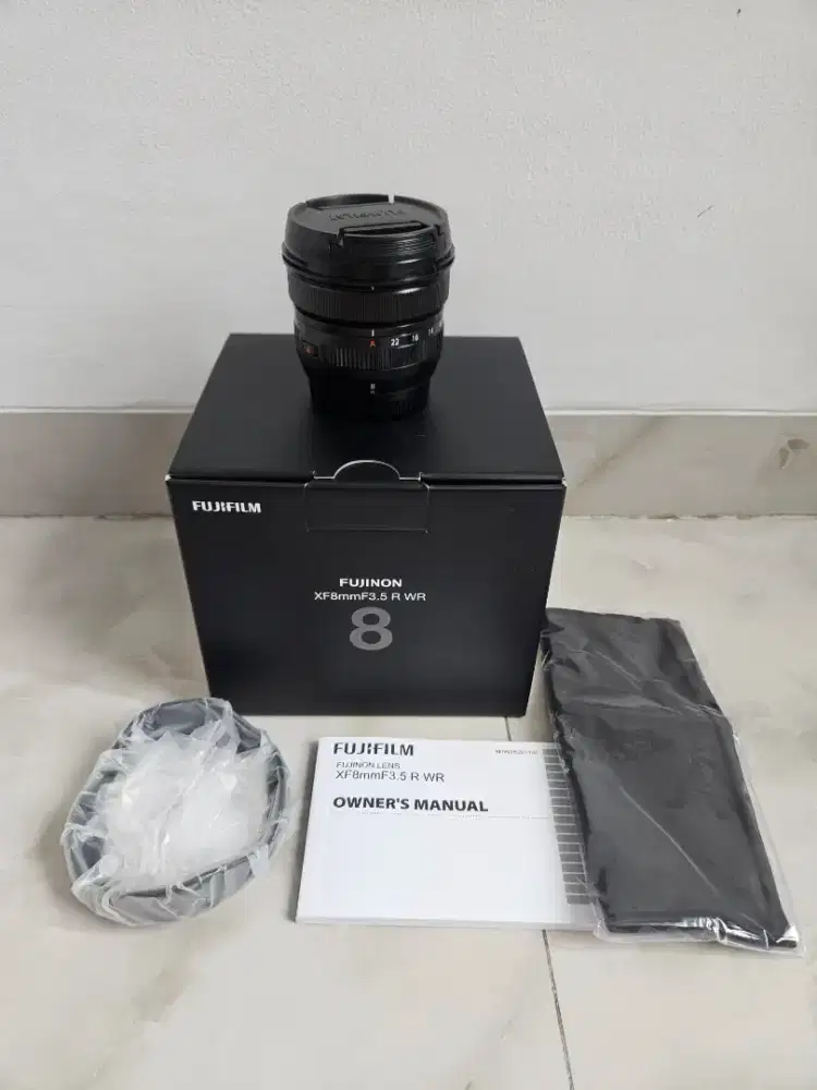 Fujinon XF 8mm kondisi bisa dibilang baru