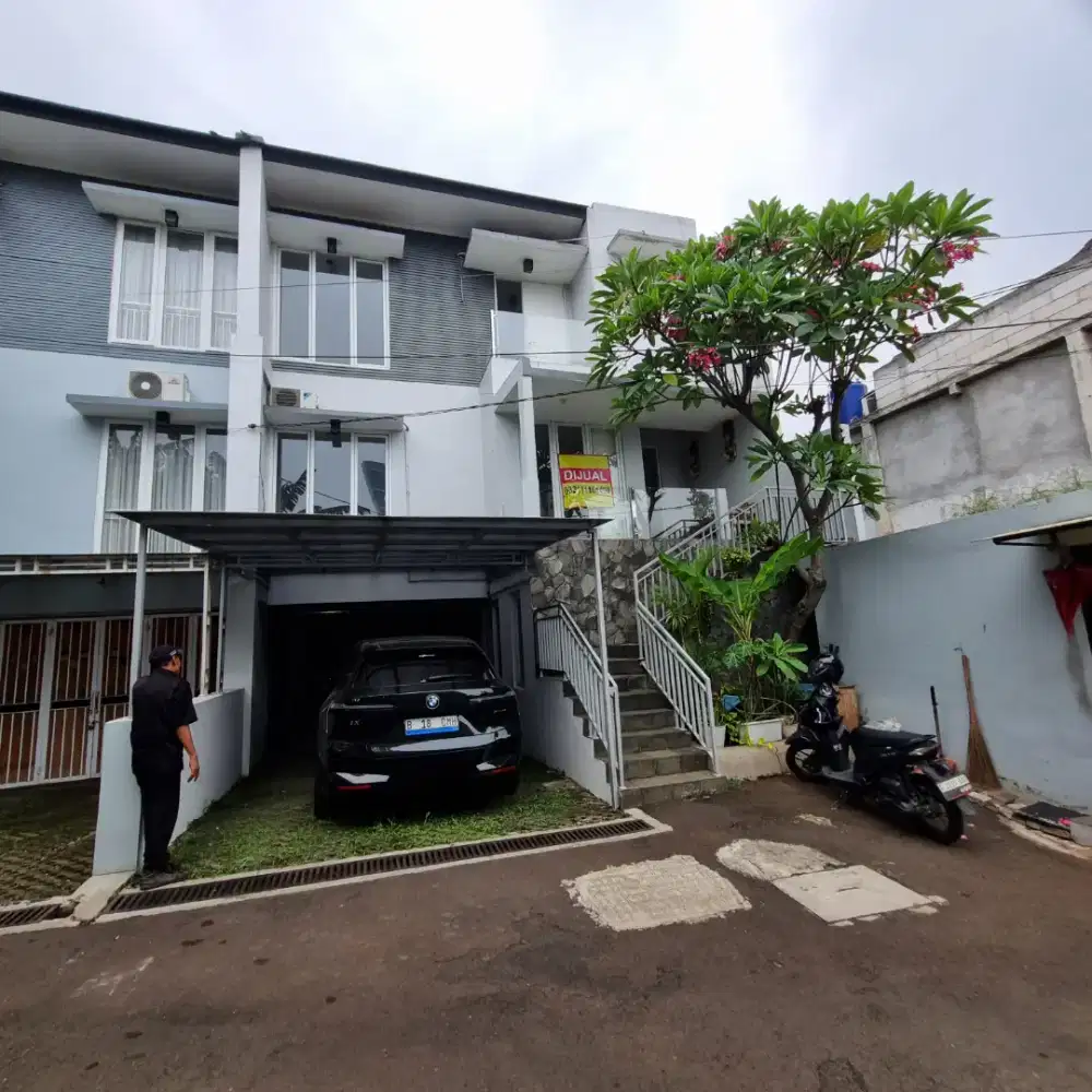 Rumah townhouse  CILANDAK,komplek pribadi ada 5 Rumah saja