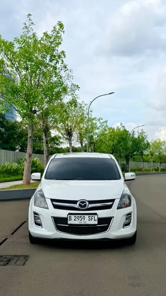 Mazda 8 2.3 L 2015 AT