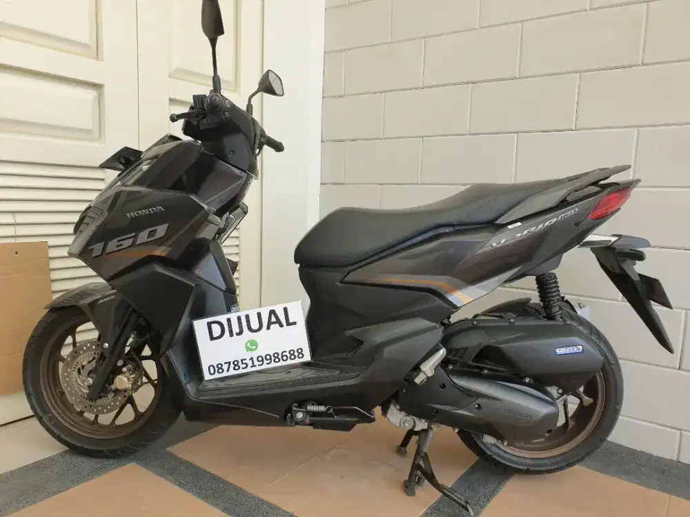 Honda VARIO 160 ABS DobelCakram VelgEmas Tertinggi (L) PAJAKBARU Mulus