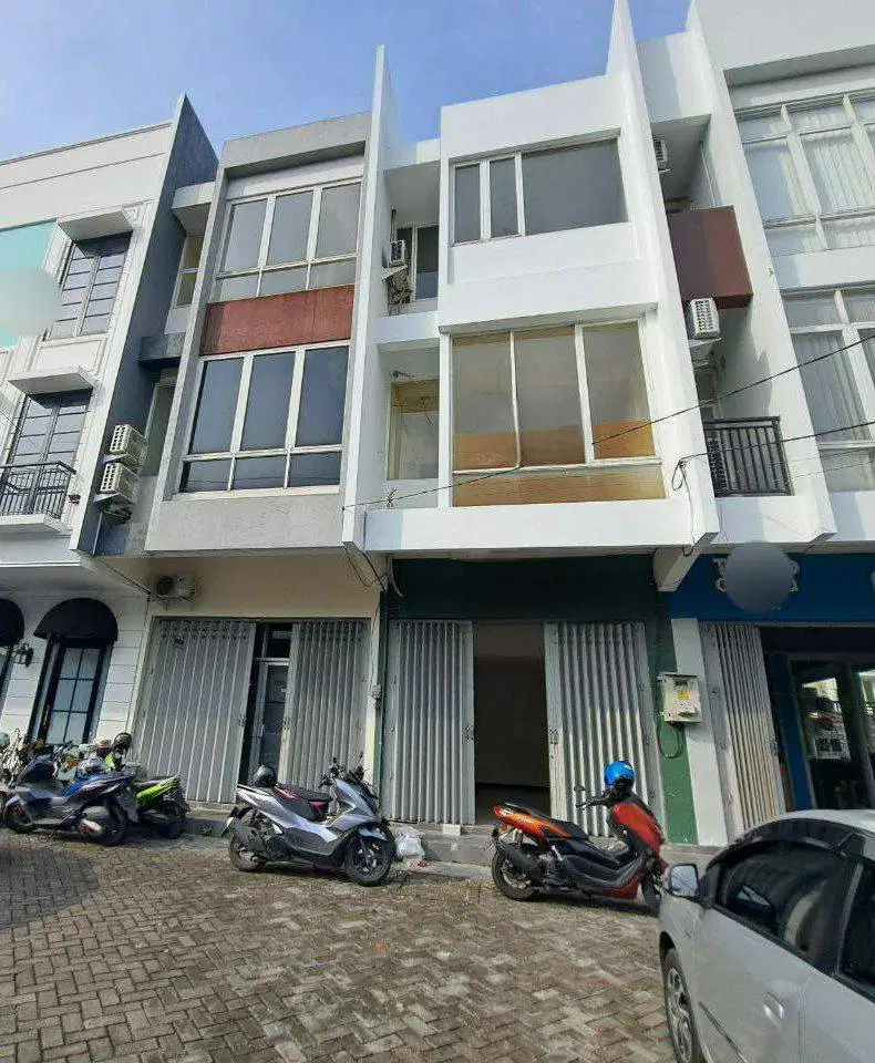 DISEWAKAN RUKO DHARMAHUSADA - PARKIR LUAS