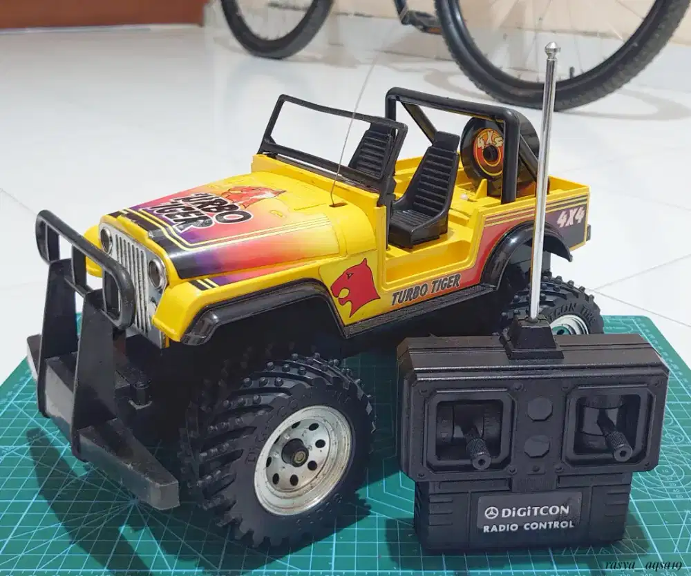 RC vintage DIGITCON TURBO TIGER 1:14 thn 1984