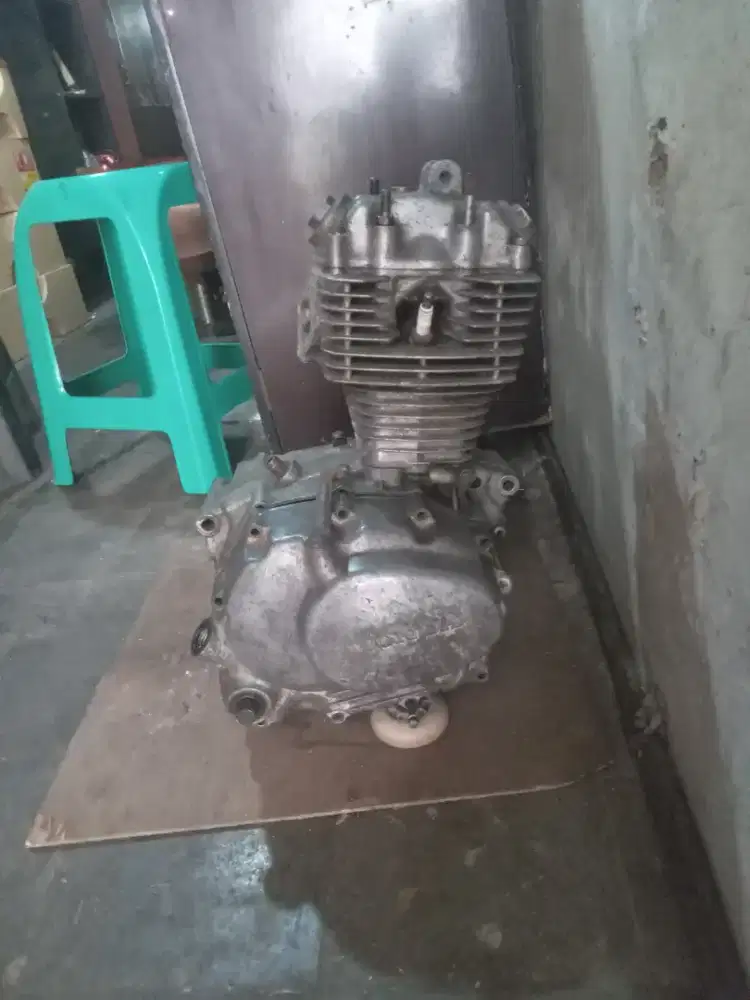 Fullset Mesin Honda GL100 1981
Klasik ORI